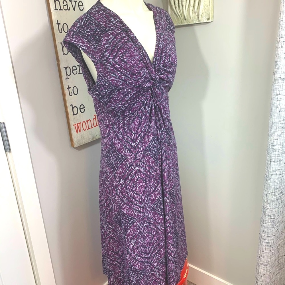 Cleo Petites stretch cross front pattern dress